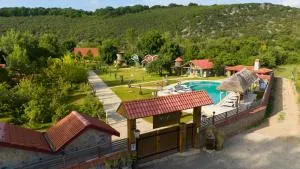 Dachas Cove Hotel - Seyrek