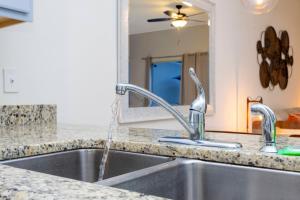 Relaxing 3 bedroom home near Disney 4564