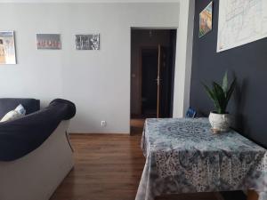 BEZAGENTA CENTRAL LOCATION 1 BEDROOM