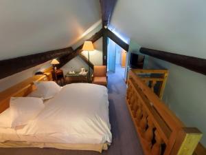 Chambre Double Mansardée room in Le Manoir Au Lac