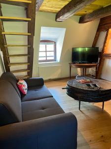 Domaine La Cour Des Nobles - Demeure, Maison et Appartements au coeur de Riquewihr : photos des chambres