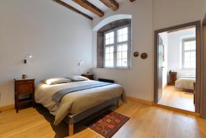 Domaine La Cour Des Nobles - Demeure, Maison et Appartements au coeur de Riquewihr : photos des chambres