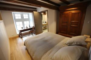 Domaine La Cour Des Nobles - Demeure, Maison et Appartements au coeur de Riquewihr : photos des chambres