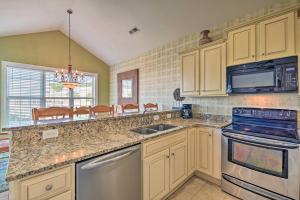 Spacious Family Retreat w Resort Amenities!