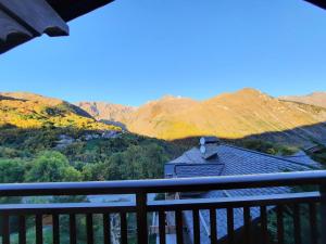 Chalet Authentique Rénové à St Martin, Terrasse, Proche Pistes et Navette Gratuite - FR-1-452-60