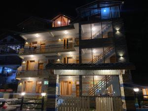 Dhi Ananta Homestay - Pure Veg