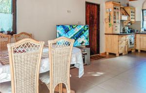 Amazing Home In Rybakowo With Kitchen