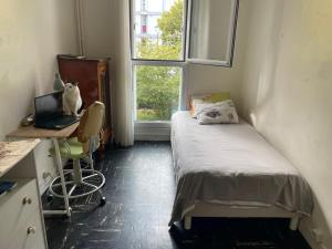 Sejours chez l'habitant Logement spacieux avec chambre privee : photos des chambres