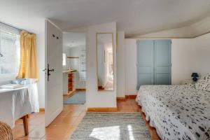 Villas L'Olivette - Mas Provencal, Panoramic View & Pool : photos des chambres