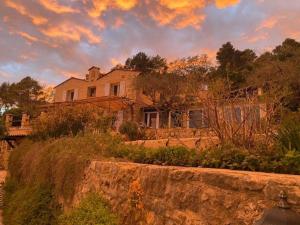 Villas L'Olivette - Mas Provencal, Panoramic View & Pool : Villa