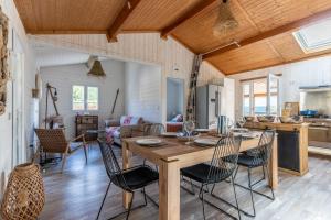 Chalets Capfun 5 stars 64 m with pool and terrace : photos des chambres