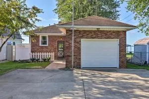 Lakefront Cottage with Fishing and Private Yard! - Sand Beach