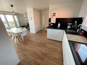 Appartements a Perols entre Montpellier et les plages, Vue Imprenable sur l'etang de l'Or : photos des chambres