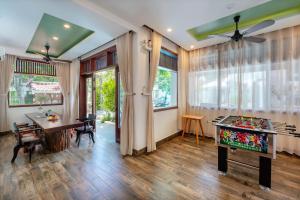 The Country House by Class6