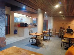 La Gensol Plaza Hotel