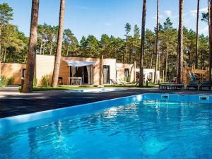 Holiday Resort with pool in Pogorzelica for 4 persons