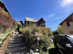 Appartement cosy à Serre-Chevalier, proche pistes, terrasse, parking, 2 étoiles, 2 pers. - FR-1-330E-127