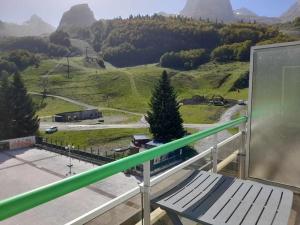 Appartement pour 6 pers., pied des pistes, lumineux, centre station - FR-1-400-112