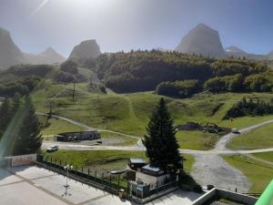 Appartement pour 6 pers., pied des pistes, lumineux, centre station - FR-1-400-112