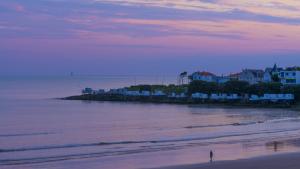 Hotels CERISE Royan - Le Grand Hotel de la Plage : photos des chambres