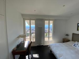 SPLENDIDE APPARTEMENT EN ATTIQUE -GENEVE - CHAMPEL