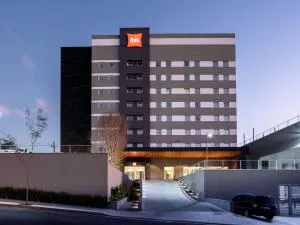 ibis Botucatu - 博图卡图