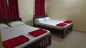 Adheesh Lodge