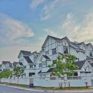 3 Storey Swimming Pool&Projector House Setia Alam - 莎阿南