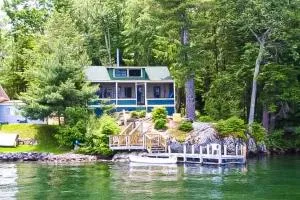 Lake Winnipesaukee's Charmer - Barnstead