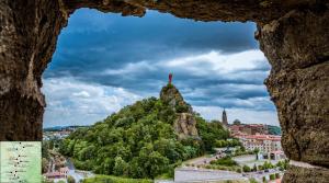 B&B / Chambres d'hotes Maison au Loup - Superbe ancien hotel particulier du XVIe siecle au coeur de la vieille ville du Puy : photos des chambres