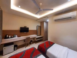 Hotel Tripple Tree - Karol Bagh