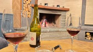 Heart of Tirana Cozy Loft with Fireplace