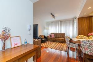 Amplo apartamento ao lado da Rua Coberta