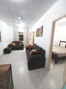 Casa para temporada c ar condicionado, próximo da praia e do Beco das Garrafas