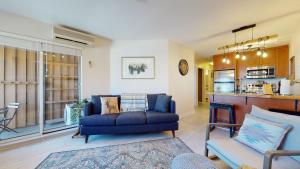 1BR plus Den Village Condo with Mountain Views and Hot Tub by Harmony Whistler