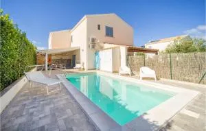 2 Bedroom Awesome Home In Cornino - Trapani