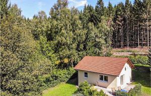 Amazing Home In Goldlauter-heidersbach With 2 Bedrooms And Wifi