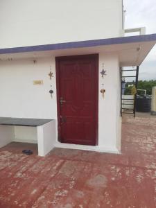 WHITE HOUSE- 1BK Pleasant Apartment with Open Terrace