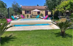 Nice Home In Montlimar With Wifi, Heated Swimming Pool And 3 Bedrooms