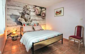 Maisons de vacances Stunning Home In Montelimar : photos des chambres
