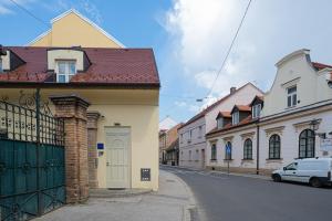 Paon Boutique Apartments 