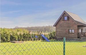 Two-Bedroom Holiday Home Mscice With Lake View 03