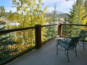 Luxury 2 Bedroom Mountain Vacation Rental In Breckenridge With Access To A Hot Tub And Heated Garage Parking
