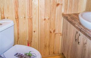 2 Bedroom Cozy Home In Osieki