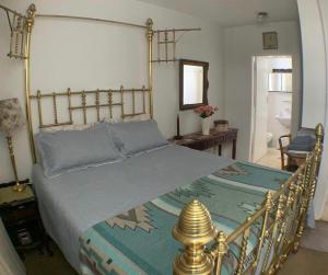 Peaceful St Tropez Stay on Beach Road