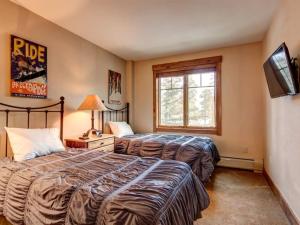 Luxury 3 Bedroom Mountain Vacation Rental In Breckenridge Just Two Blocks From Downtown