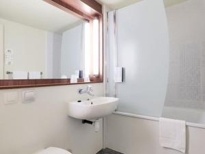 Hotels Campanile Bethune - Fouquieres-Les-Bethune : Chambre Double