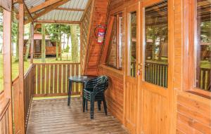 1 Bedroom Amazing Apartment In Lukecin