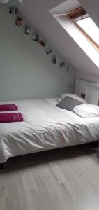 Maisons de vacances 2 places 24 H Enceinte generale OFFERTES Maison au calme a proximite du circuit : photos des chambres