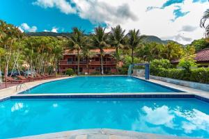 SUN Flat Maresias !! 2 Quartos Piscina Churrasqueira WiFi Estacionamento 230m da Praia